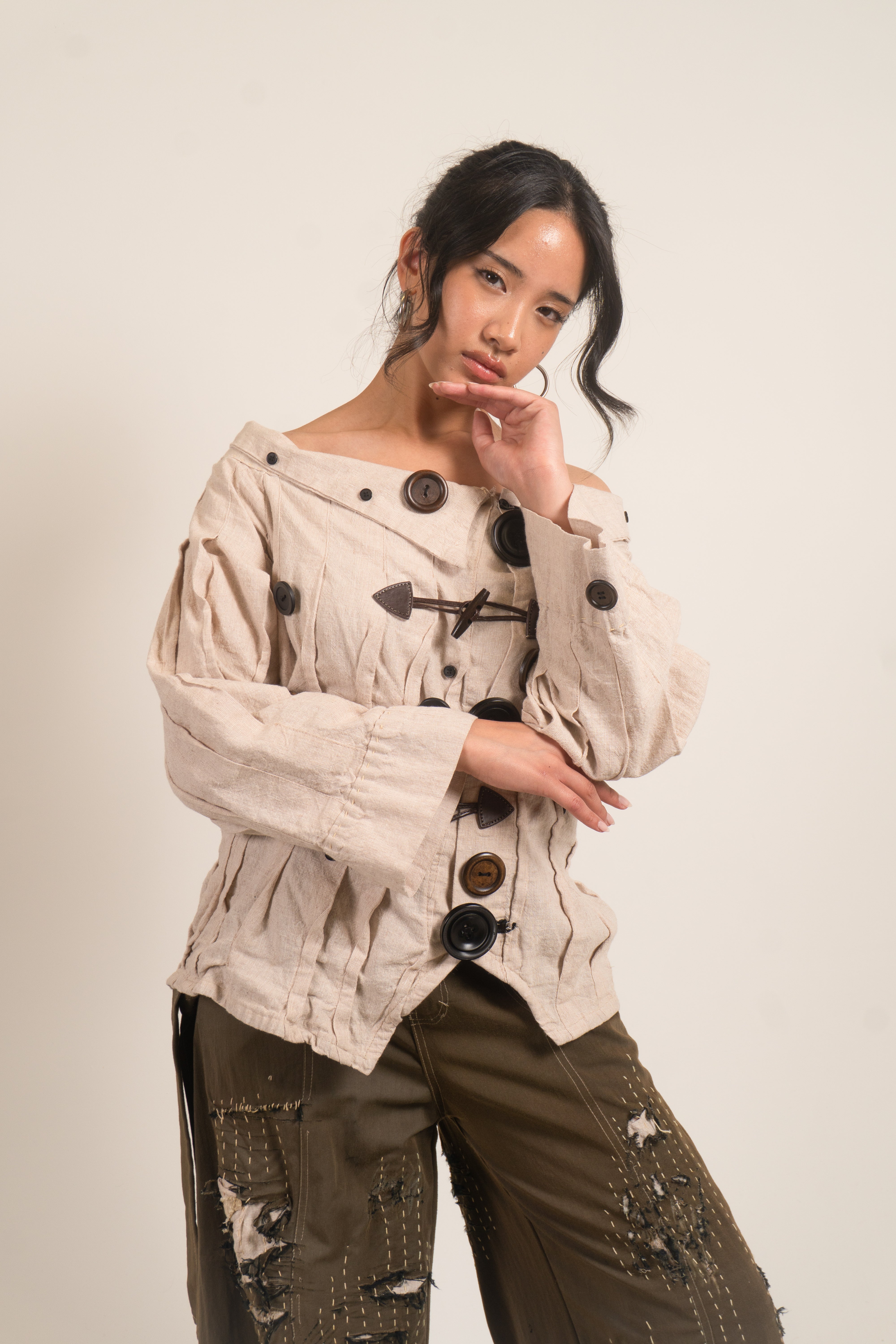 LOOK 6 OFF SHOULDER TOP