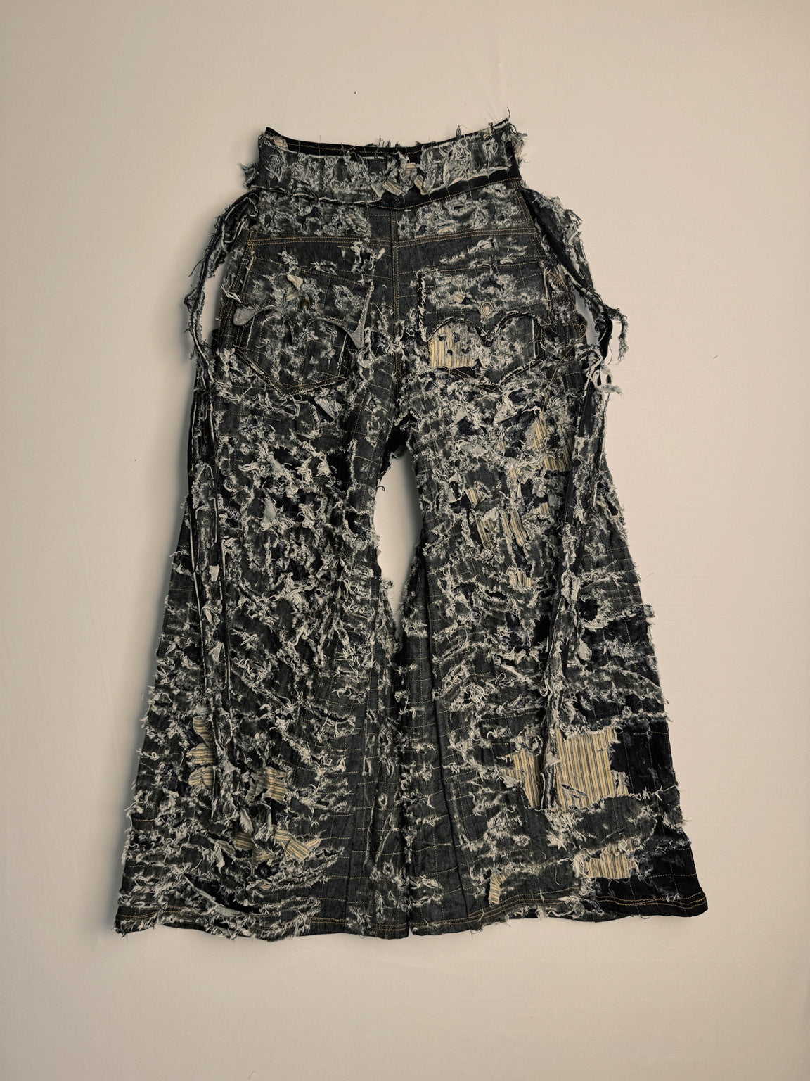 DISTRESSED BORO DENIM
