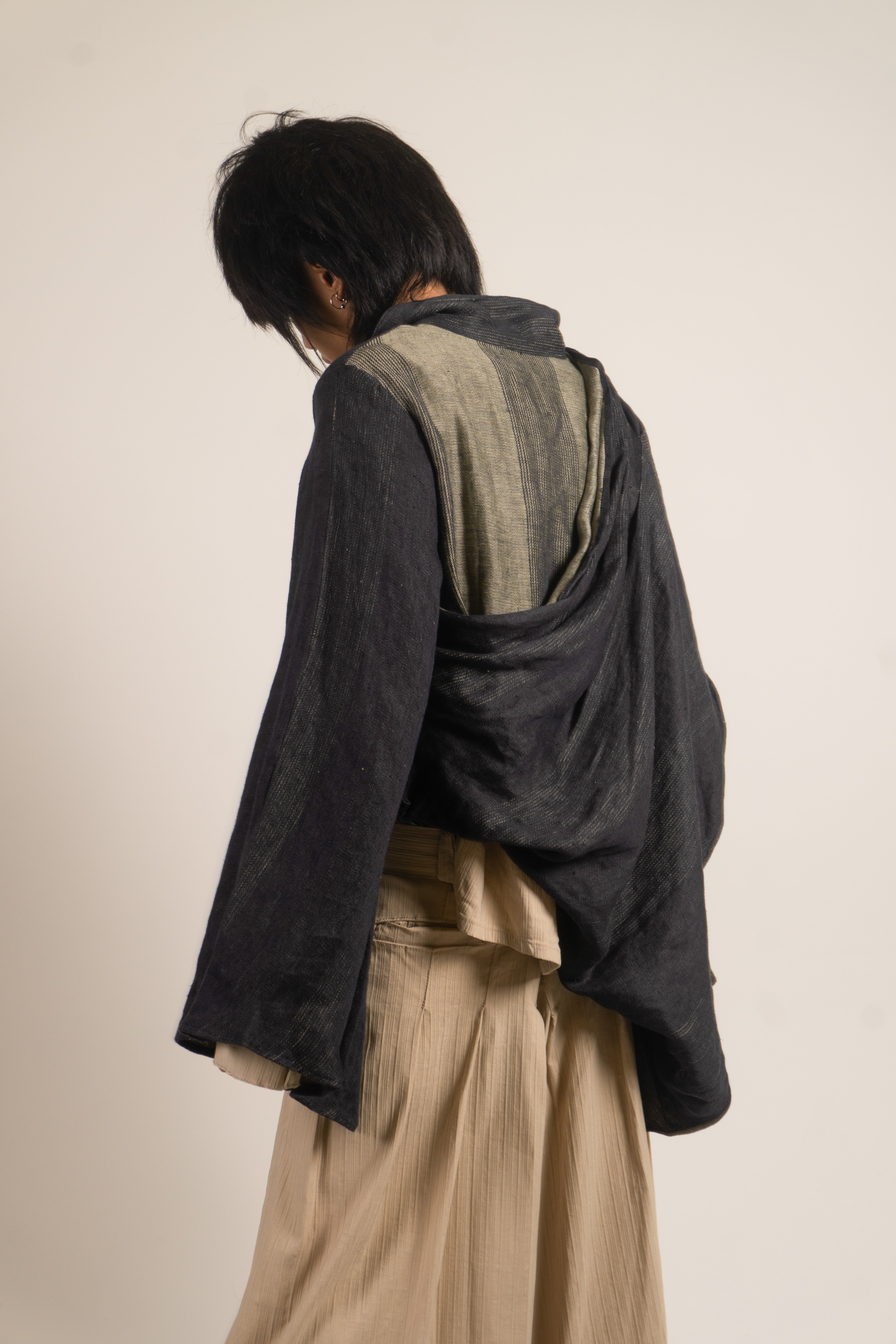 LOOK 5 DRAPED TOP