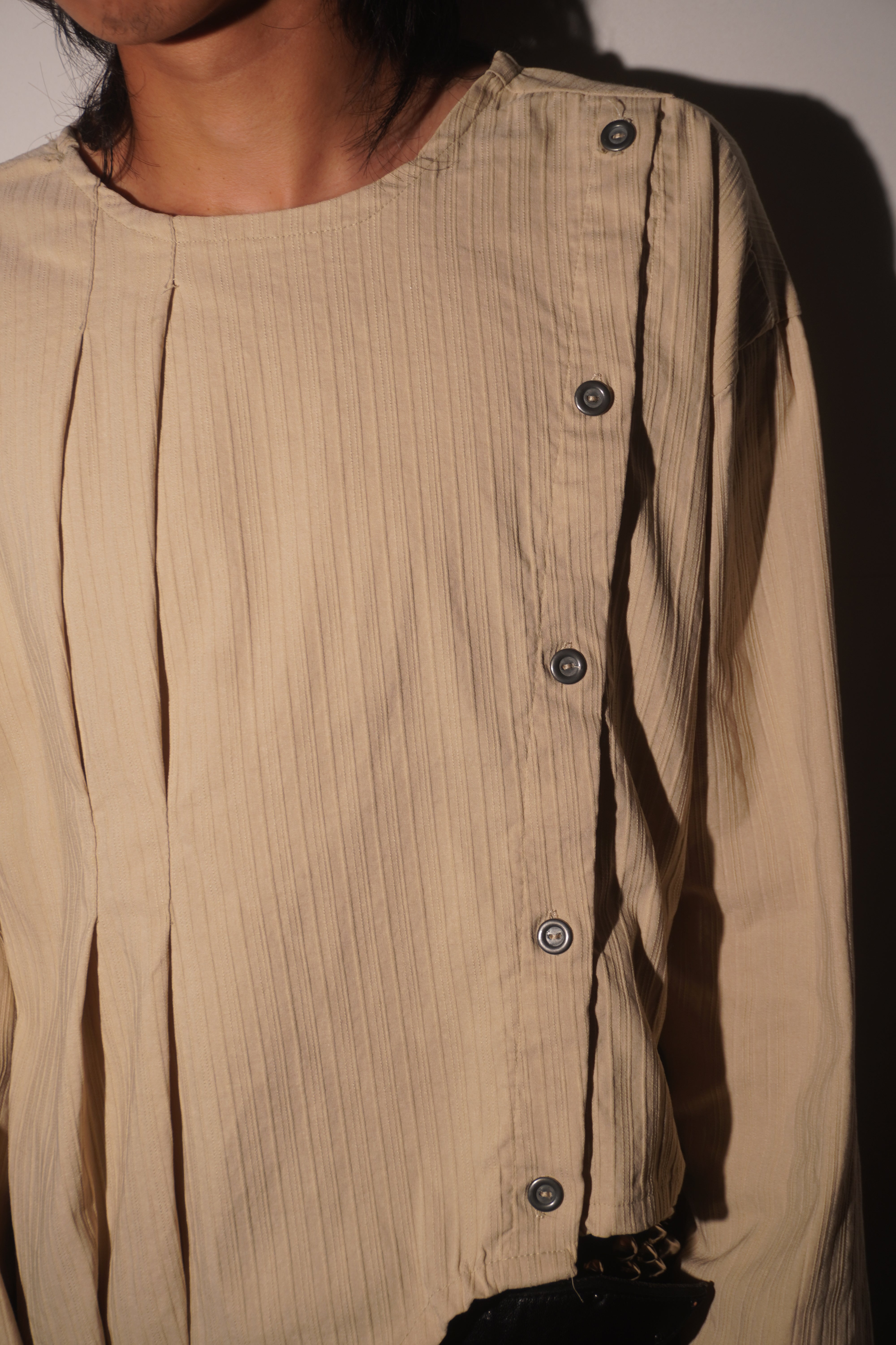 LOOK 5 ASYMMETRICAL FAUX BUTTON SHIRT