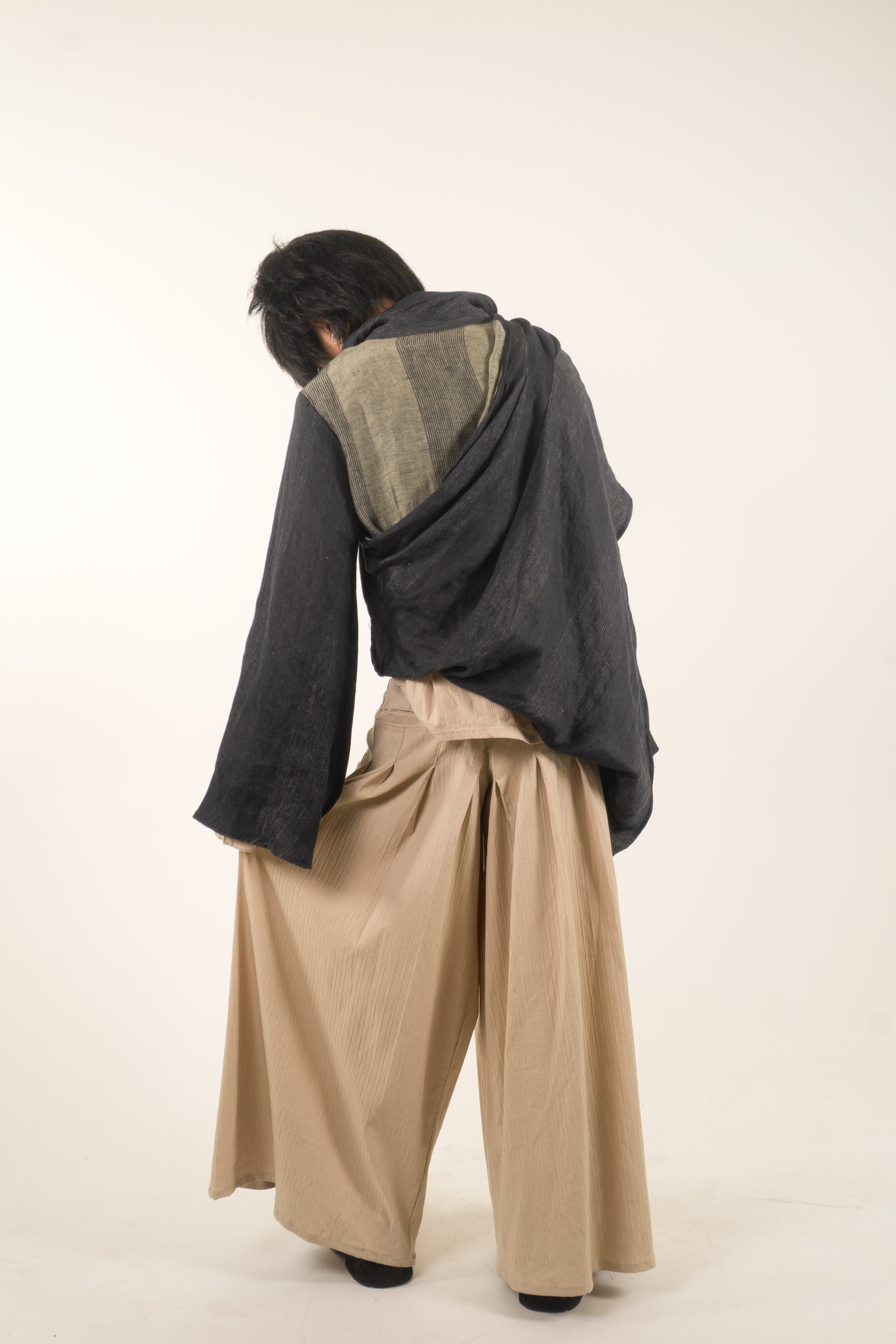 LOOK 5 PLEATED PANTS