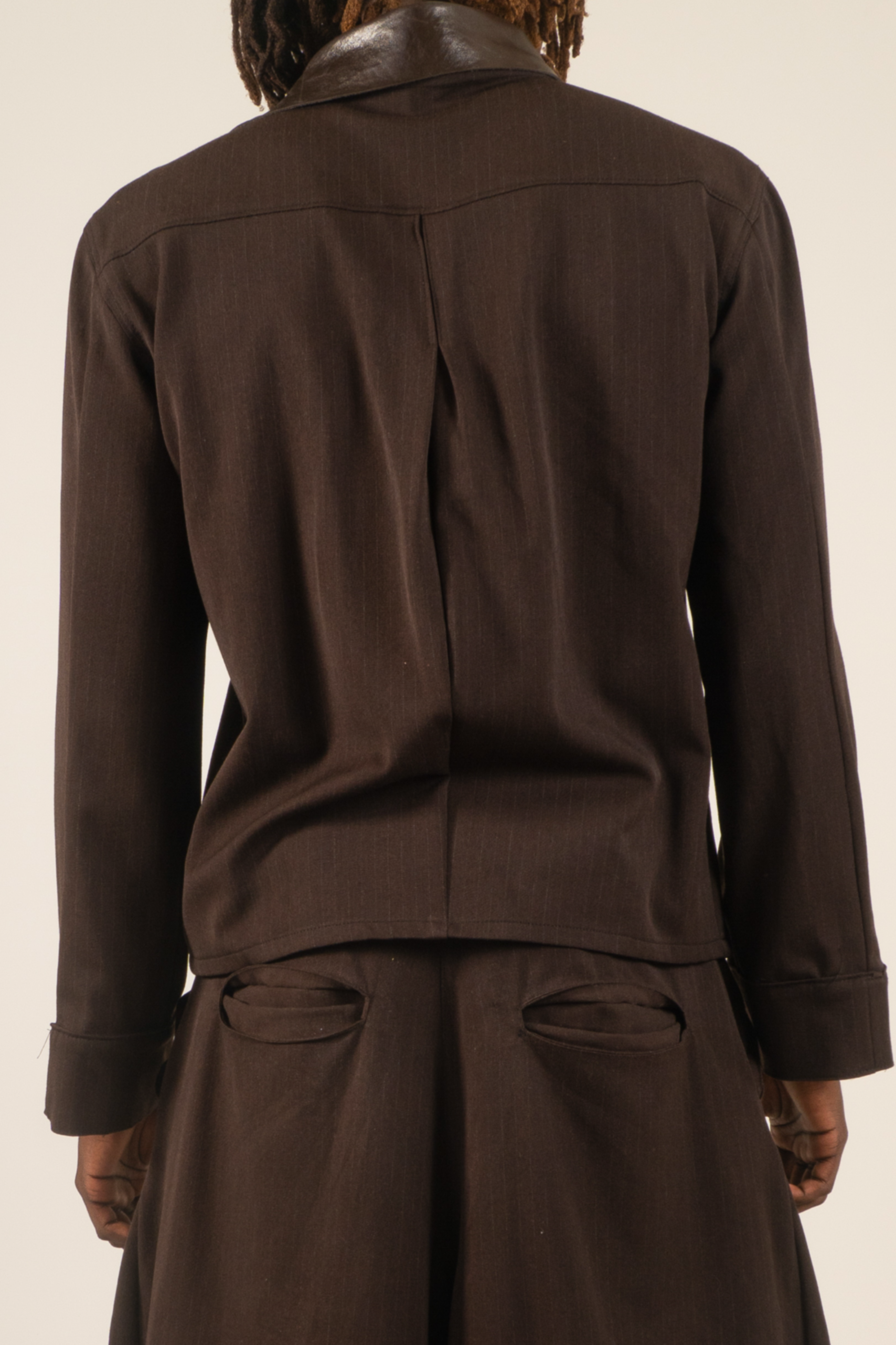 LOOK 3 ASYMMETRICAL BUTTON UP